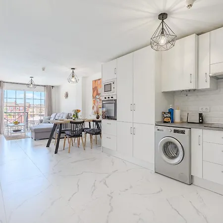 Luxurious Granada Park Retreat * Los Cristianos