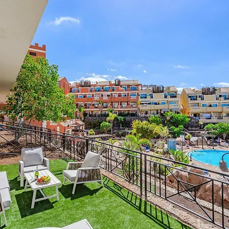 Luxurious Granada Park Retreat * Los Cristianos